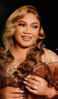 White & Traditional Wedding on the Same Day (Bride Only)